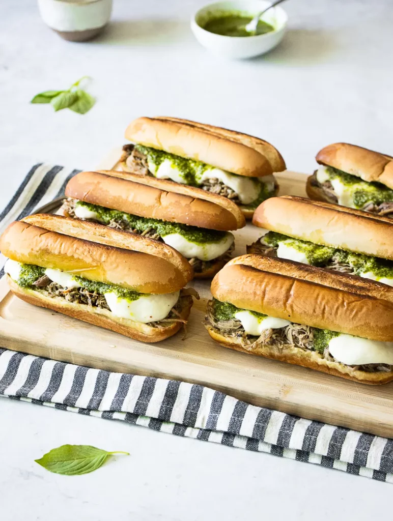 Italian Pulled Pork Sandwiches