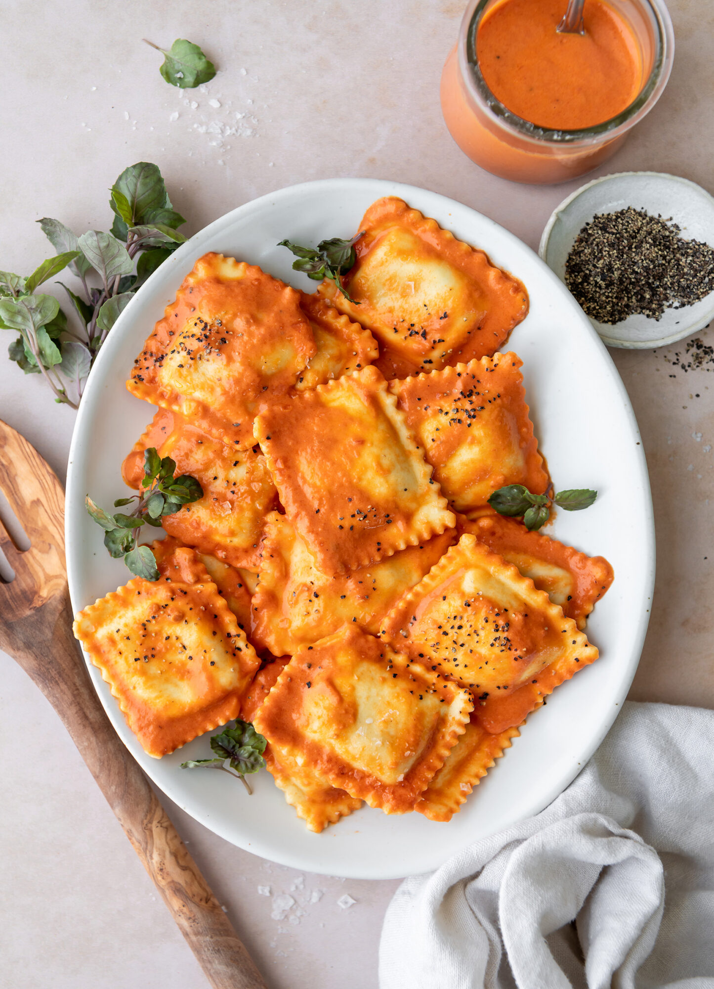 Ravioli in Tomato Cream Sauce - Armanino